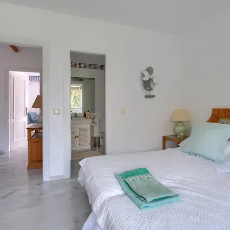 Holiday home Spanish Charm House On The Miraflores Golf Course *